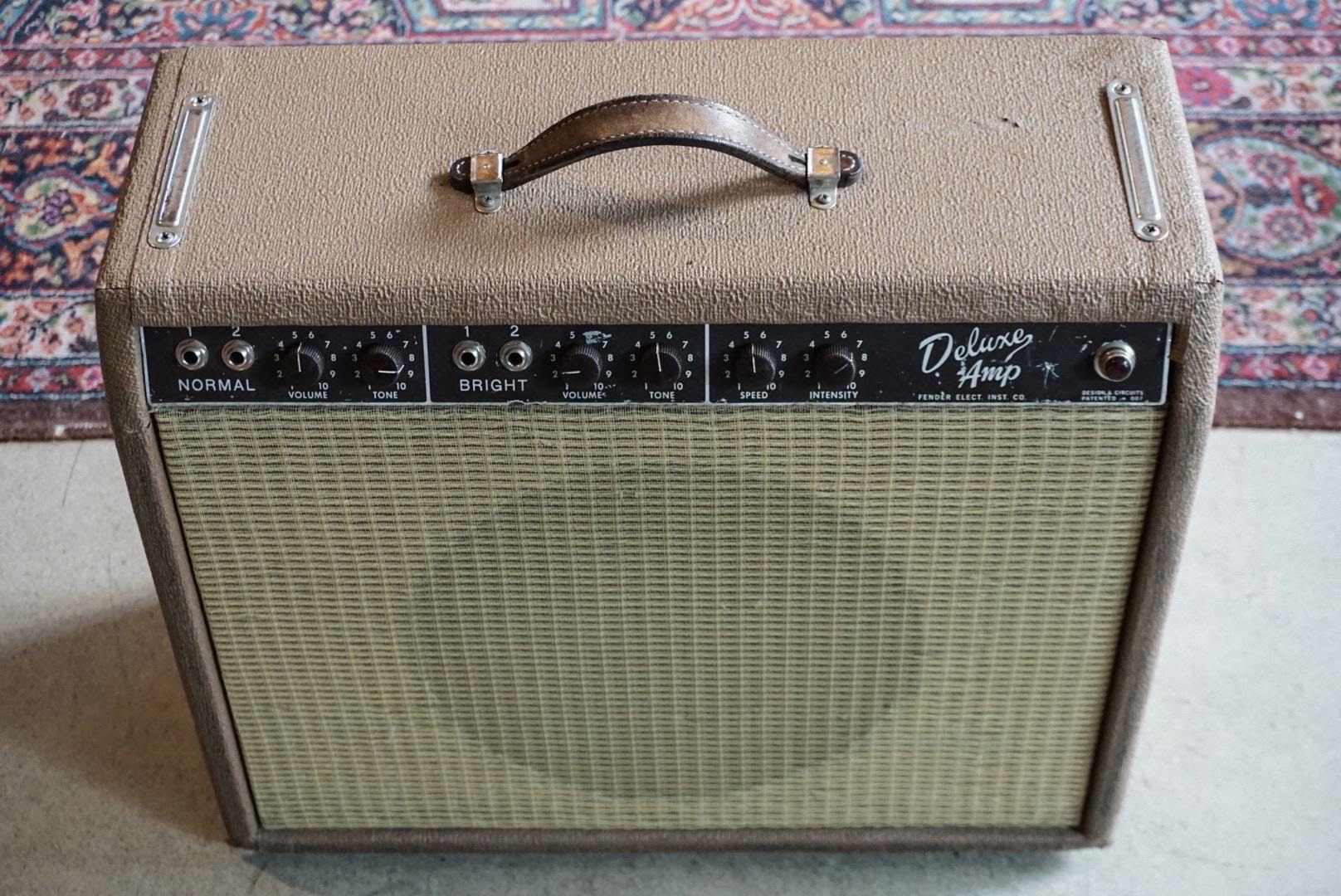 1962 Fender Deluxe (Brown) - Strum PDX