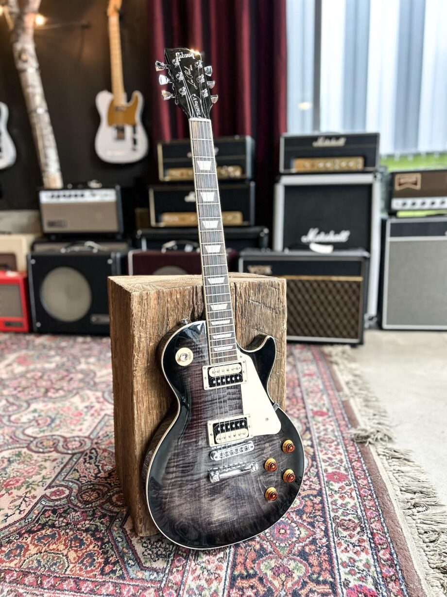 2022 Gibson Les Paul Traditional Pro V