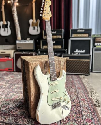 2018 Fender '60 Relic Stratocaster